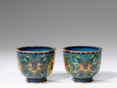 Lot 91 - TWO CHINESE CLOISONNE CUPS 19TH CENTURY