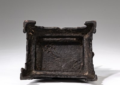 Lot 52 - INCENSE BURNER IN LION SHAPE