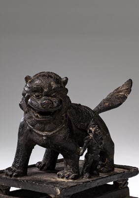 Lot 52 - INCENSE BURNER IN LION SHAPE