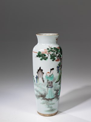 Lot 89 - WU CAI VASE