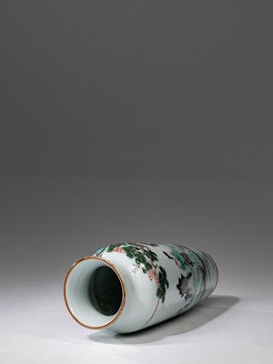 Lot 89 - WU CAI VASE