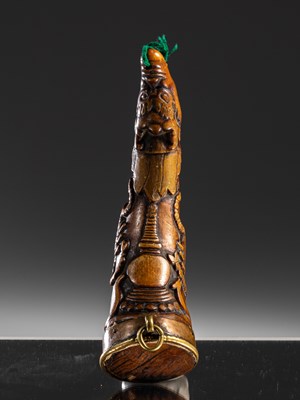 Lot 54 - POWDER HORN