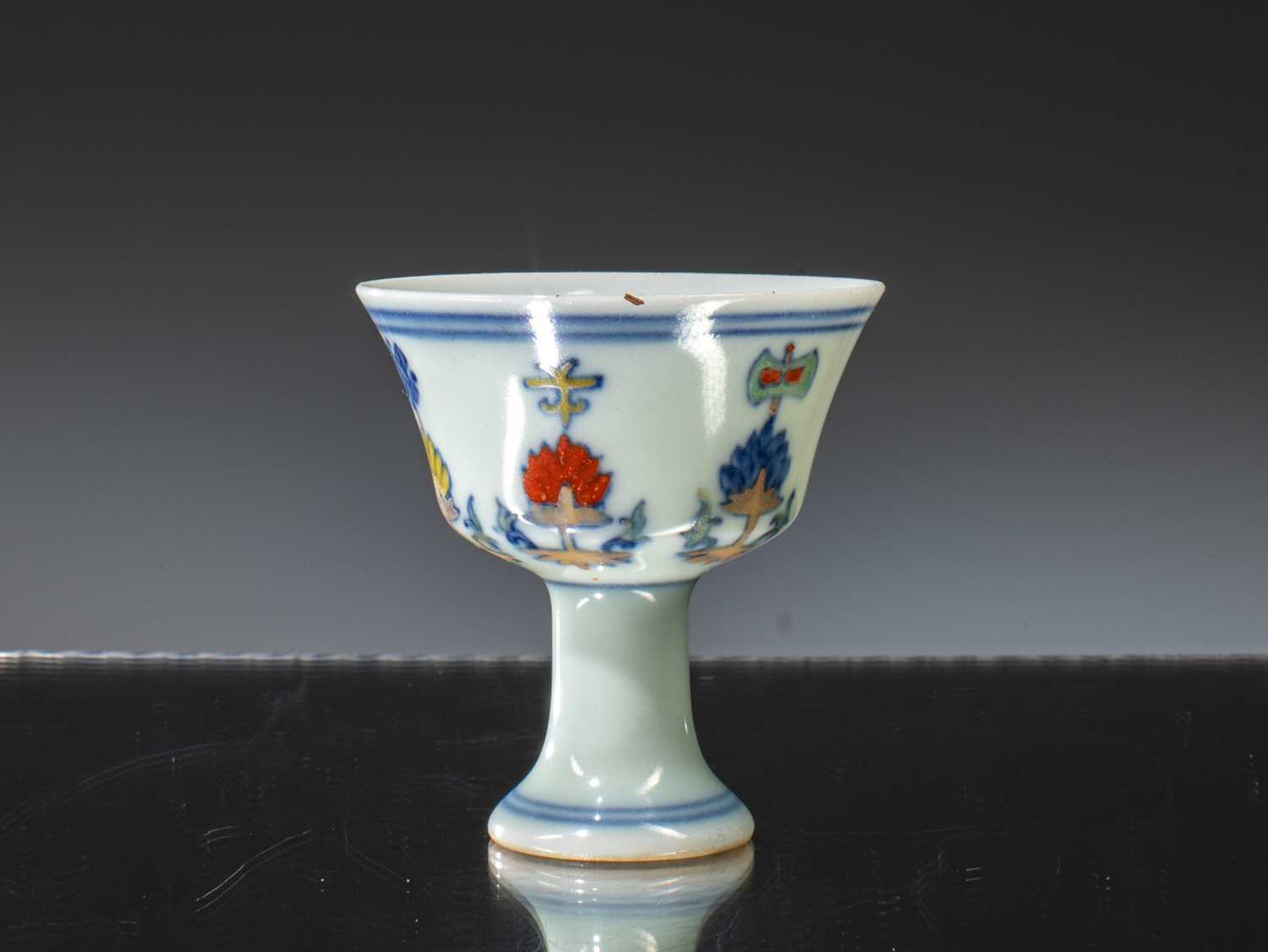 Lot 8 - DOU CAI STEM CUP