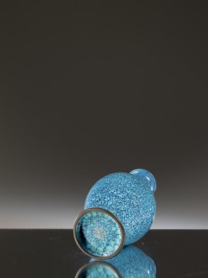 Lot 94 - CHINESE PORCELAIN ROBINS EGG GLAZED VASE WITH SEALMARK OF QIANLONG (1736-1795)